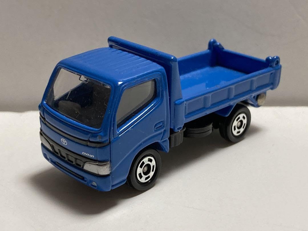 Amazon.co.jp: トミカ トヨタ ダイナ ダンプカー はたらく車 : おもちゃ